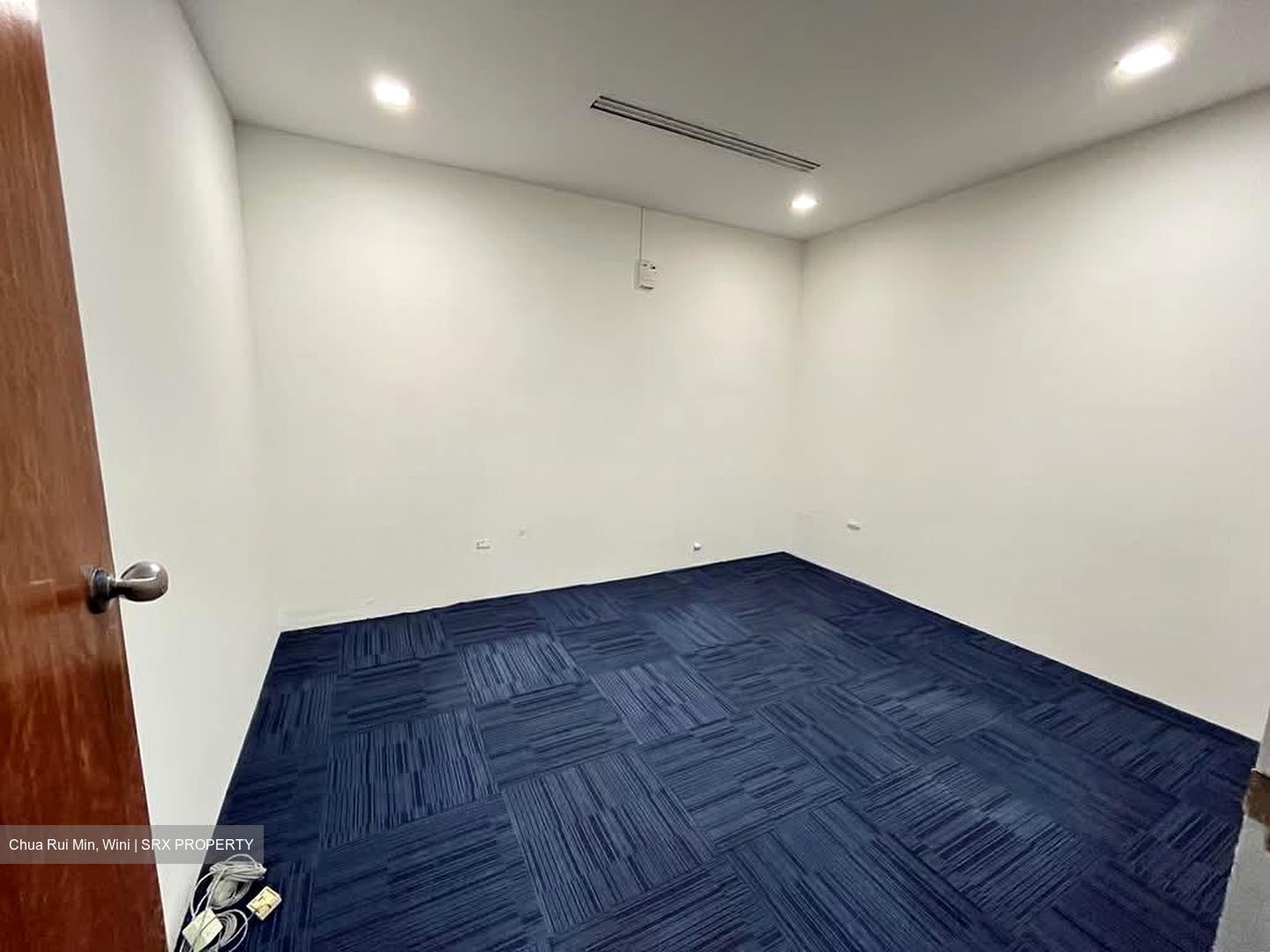 Sim Lim Tower (D8), Office #555416151